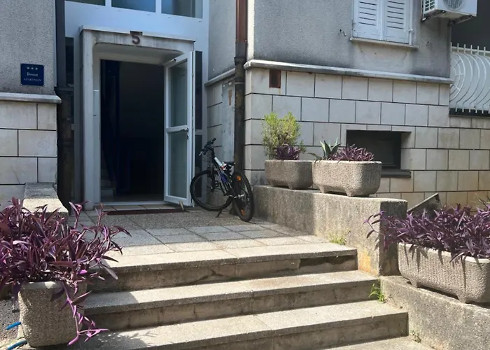 Apartment Apartman Njivice *