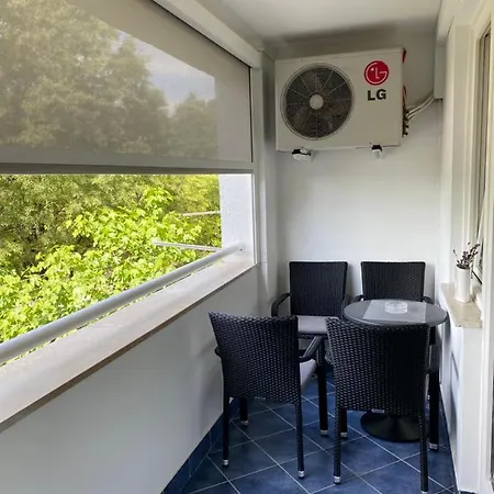 Apartment Apartman Njivice Njivice