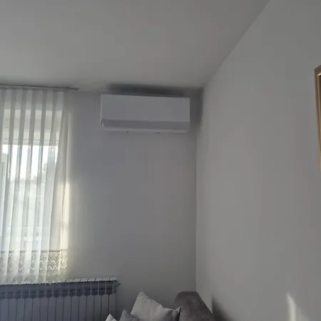 شقة Apartman Njivice