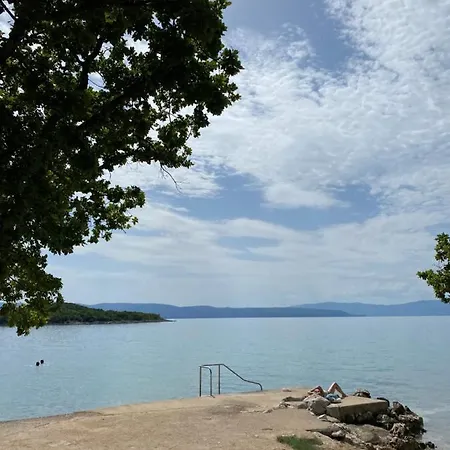 Apartman Njivice Njivice