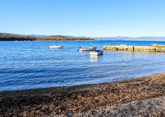 아파트 Apartman Njivice *